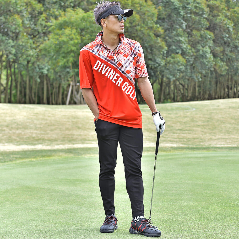 トップスのカラーと合わせる