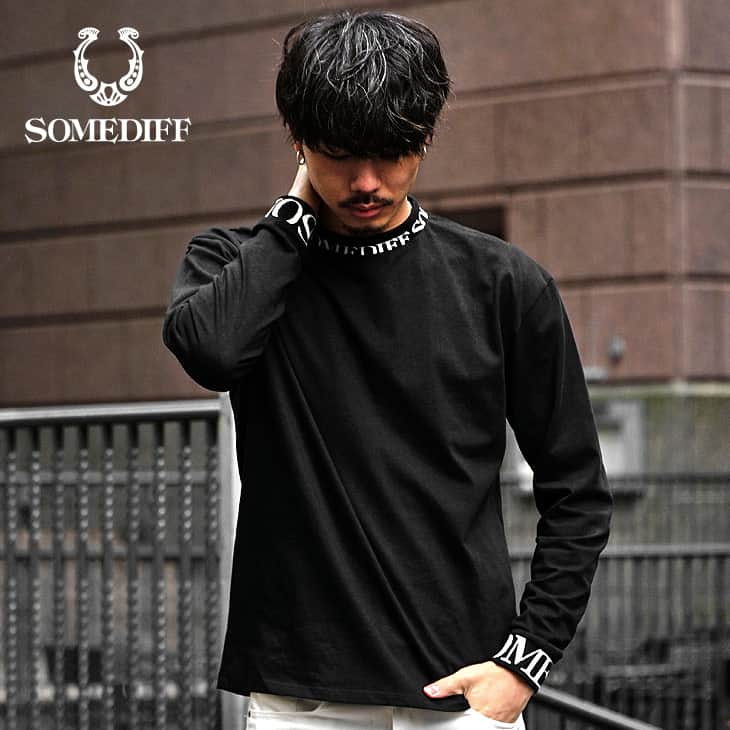 モックネック長袖ロンT