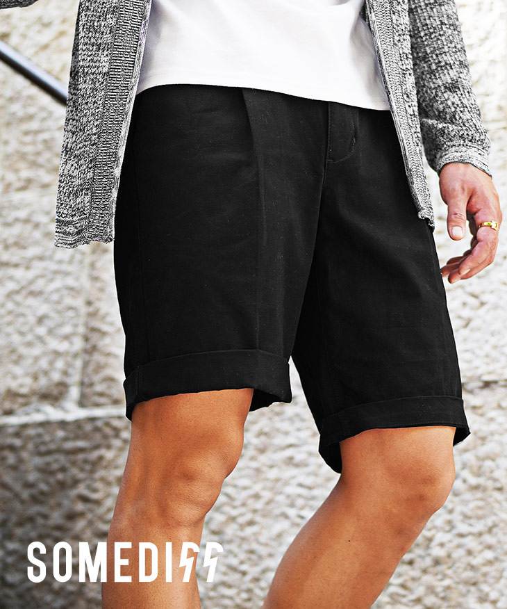 ロールアップショーツ