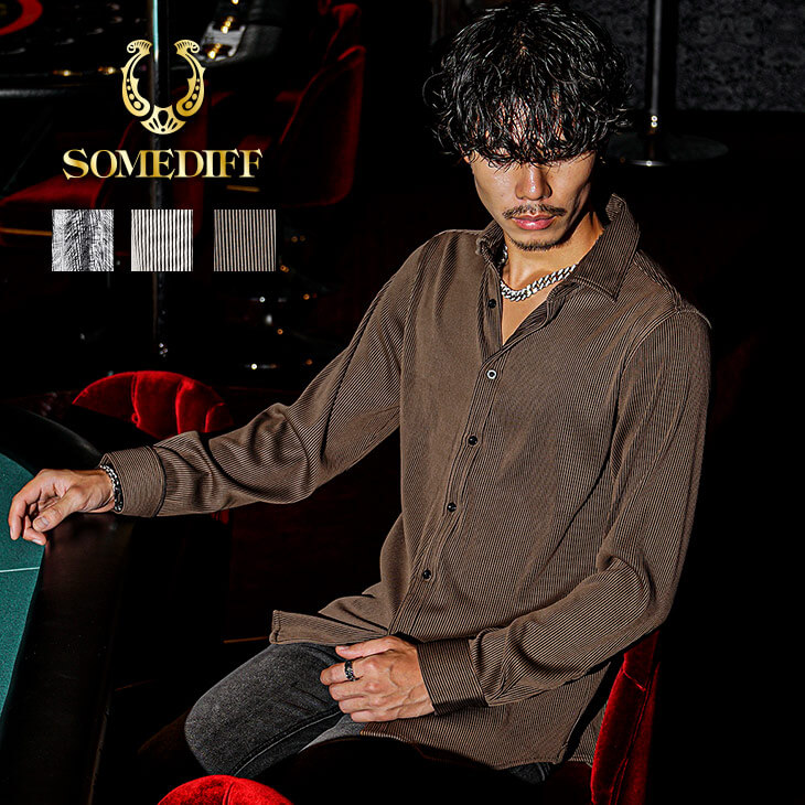 プリーツシャツ