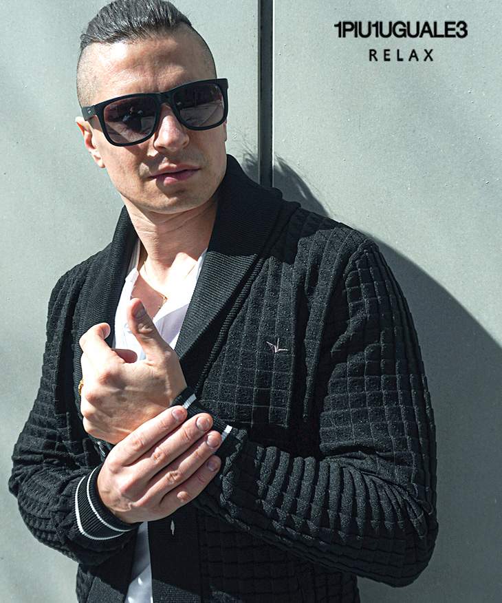 スクエアパターンショールカラーニット