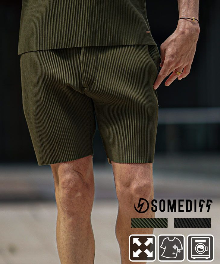 プリーツショーツ