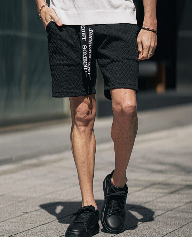 大人の夏は、膝上ハーフパンツでつくる、膝上丈で魅せる夏の5LOOKs