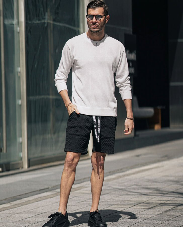 LOOK 03_02