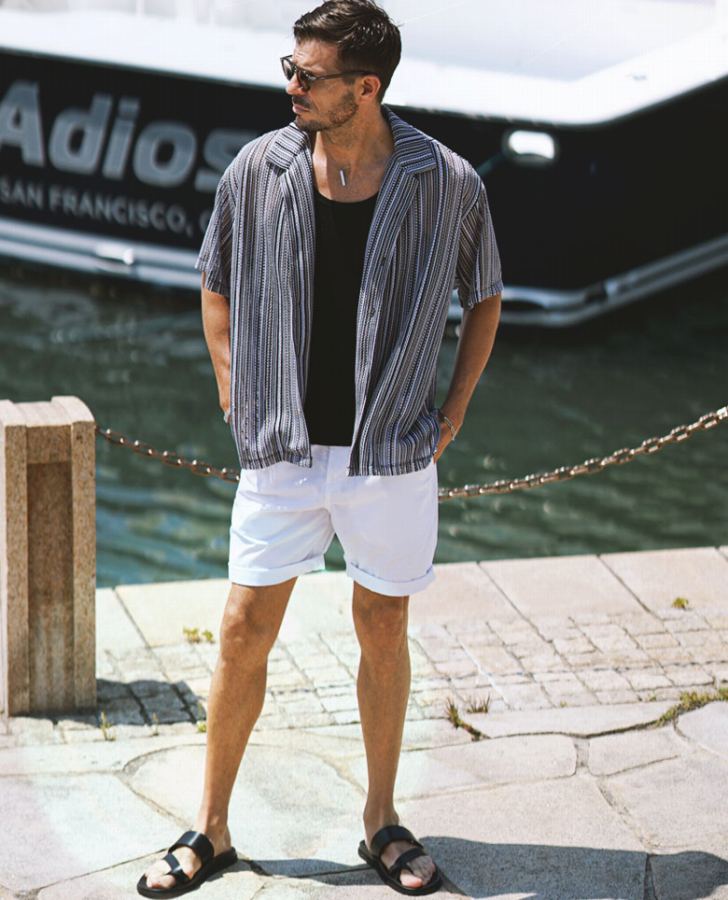 LOOK 04