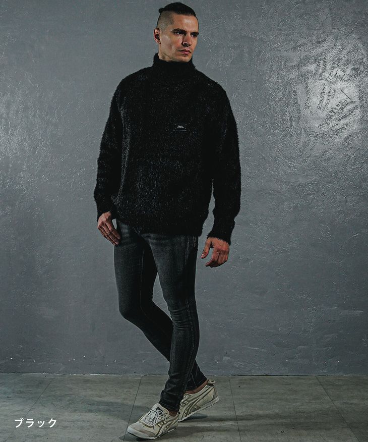 大人メンズだからできるオールブラックなスキニーパンツコーデ