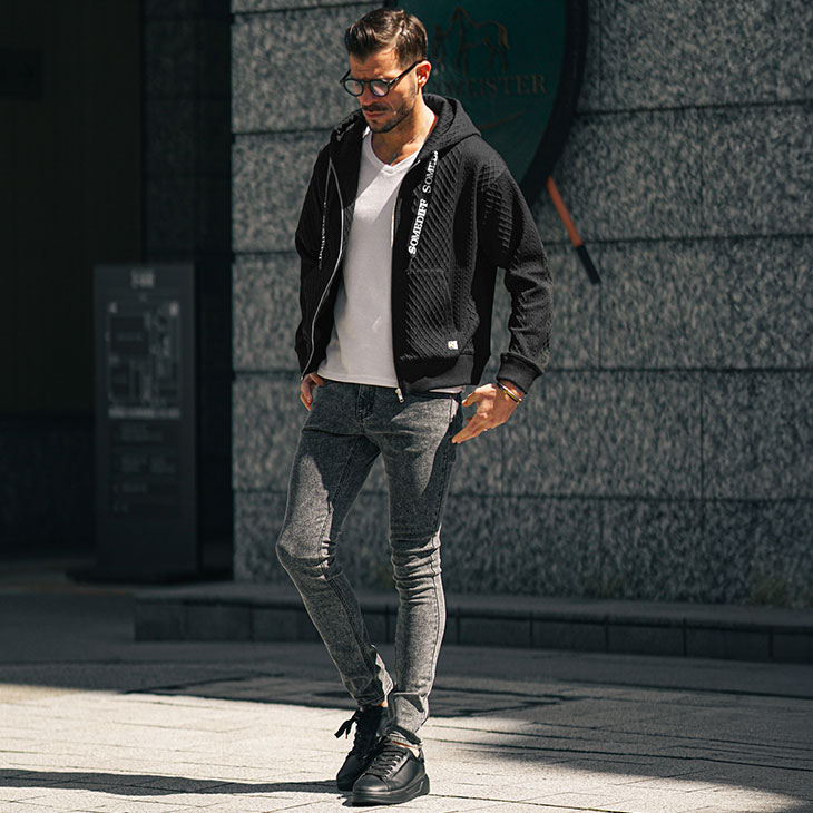 スキニーパンツコーデ