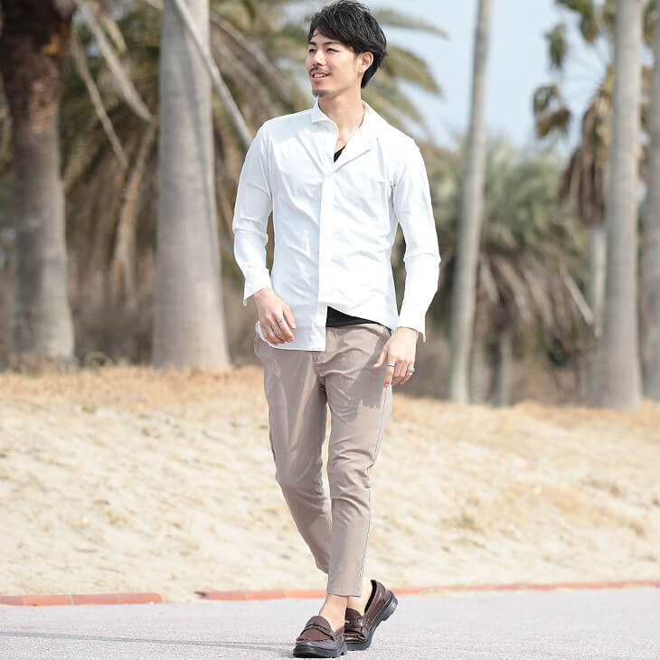 白シャツコーデ