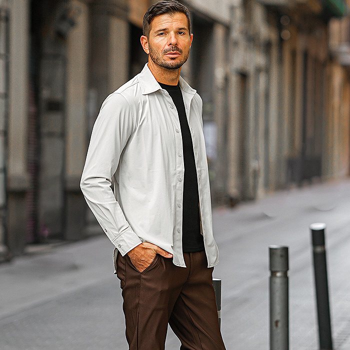 ダークなトーンで合わせ