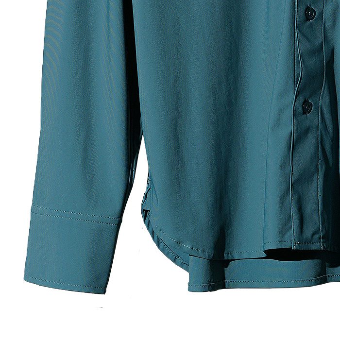 裾のスリット詳細