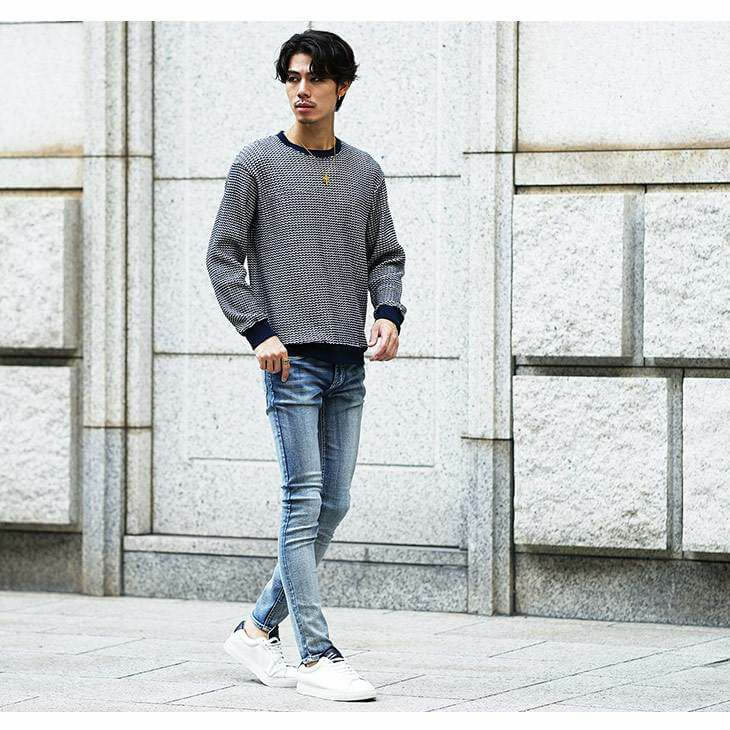 グレー系のトレーナー