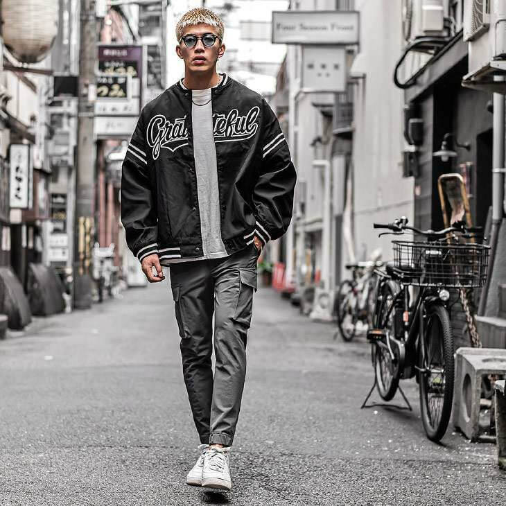 ブラックのスタジャン