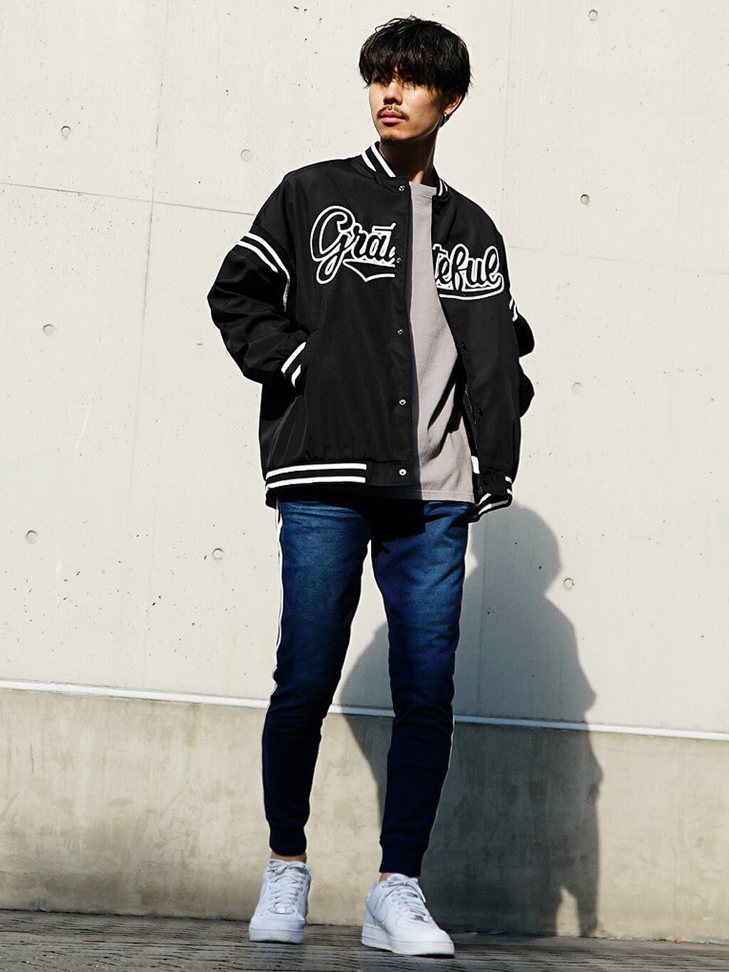 ブラックスタジャンなら大人にさらっと着こなせる