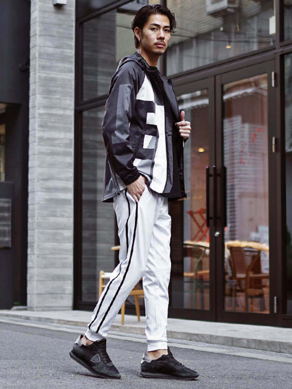 スポーツに最適！風から体を守る撥水加工