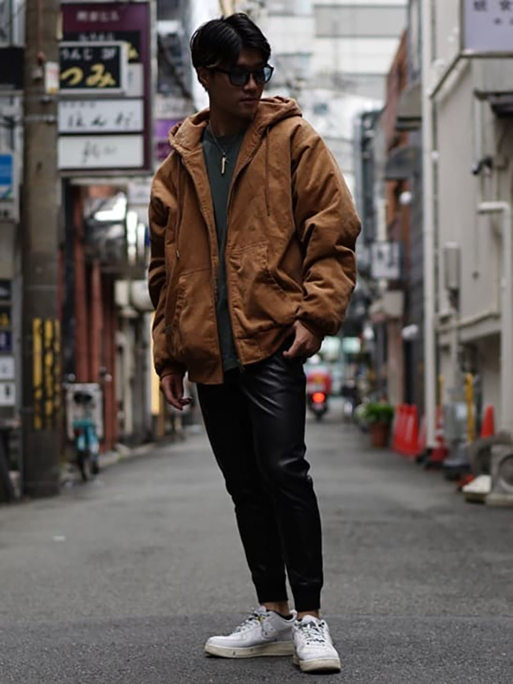 温かみを感じられるブラウンコーデュロイ