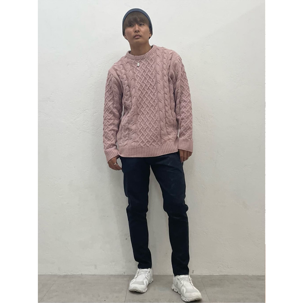 ニット帽前髪だしコーデ②