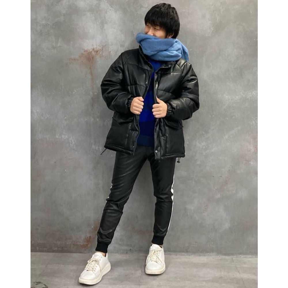 マフラーを使った首元ぬくぬくバック巻きメンズコーデ