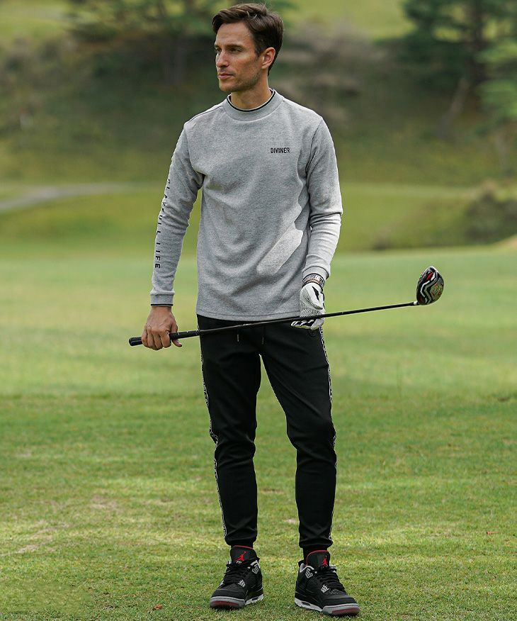 ネックラインモックネック