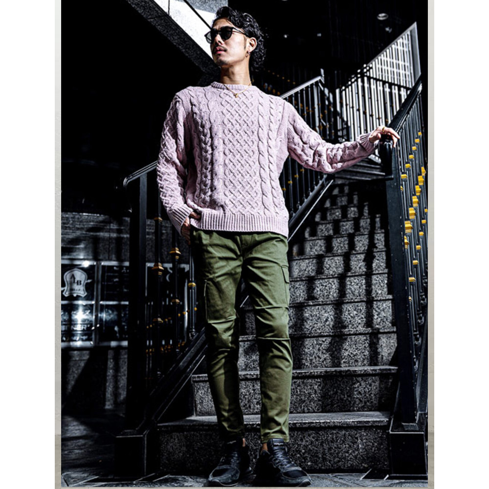 カーキ×ピンクのコーディネート