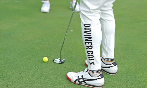 ゴルフ用のパンツ