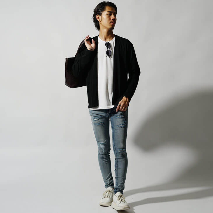 春カーディガンで上品コーデ