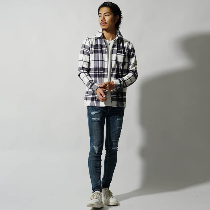 派手に決めるお洒落シャツコーデ