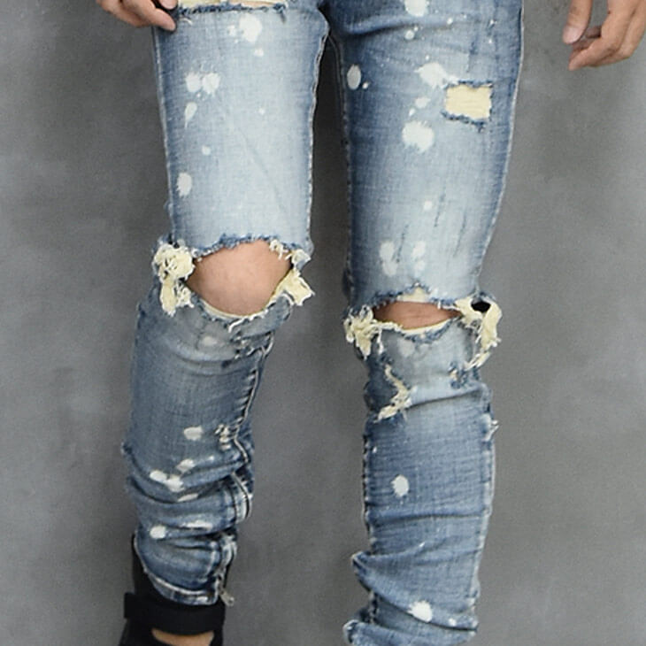 やりすぎたダメージジーンズは絶対NG