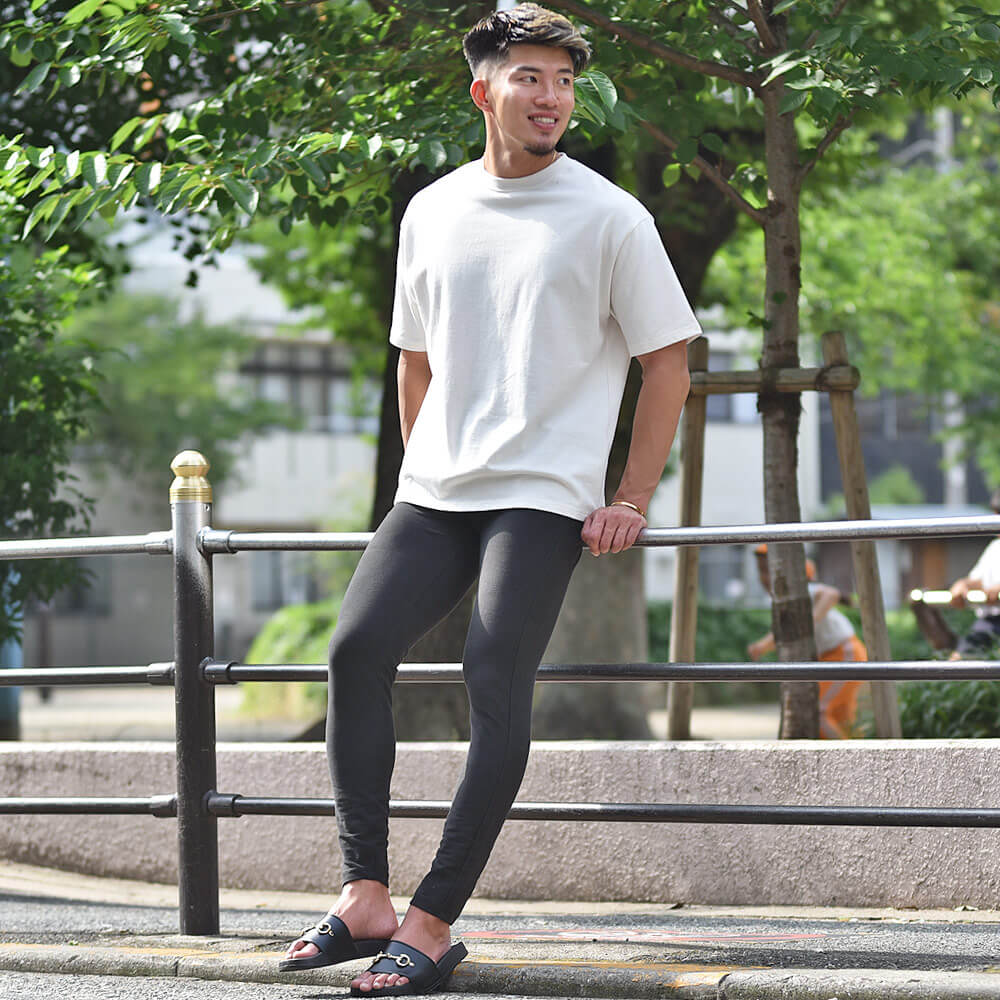 白Tシャツを使った定番コーデ