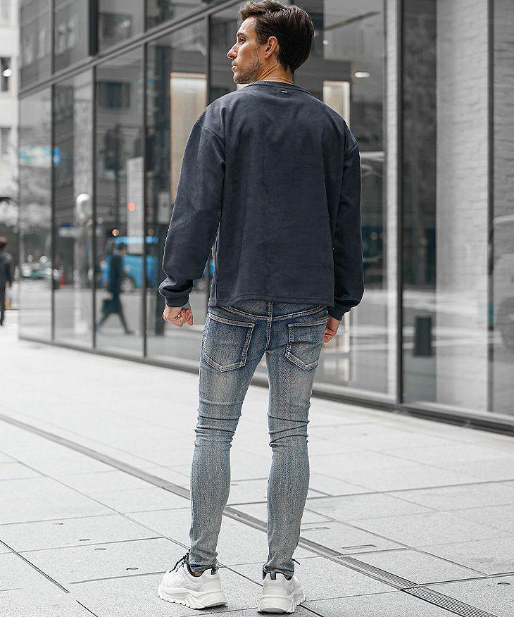 Yシルエットでスタイリッシュに決める脱・やりらふぃーコーデ