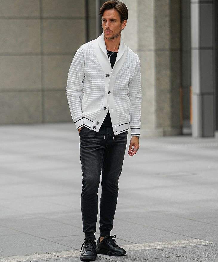 イケオジ感漂う上品な脱・やりらふぃーコーデ