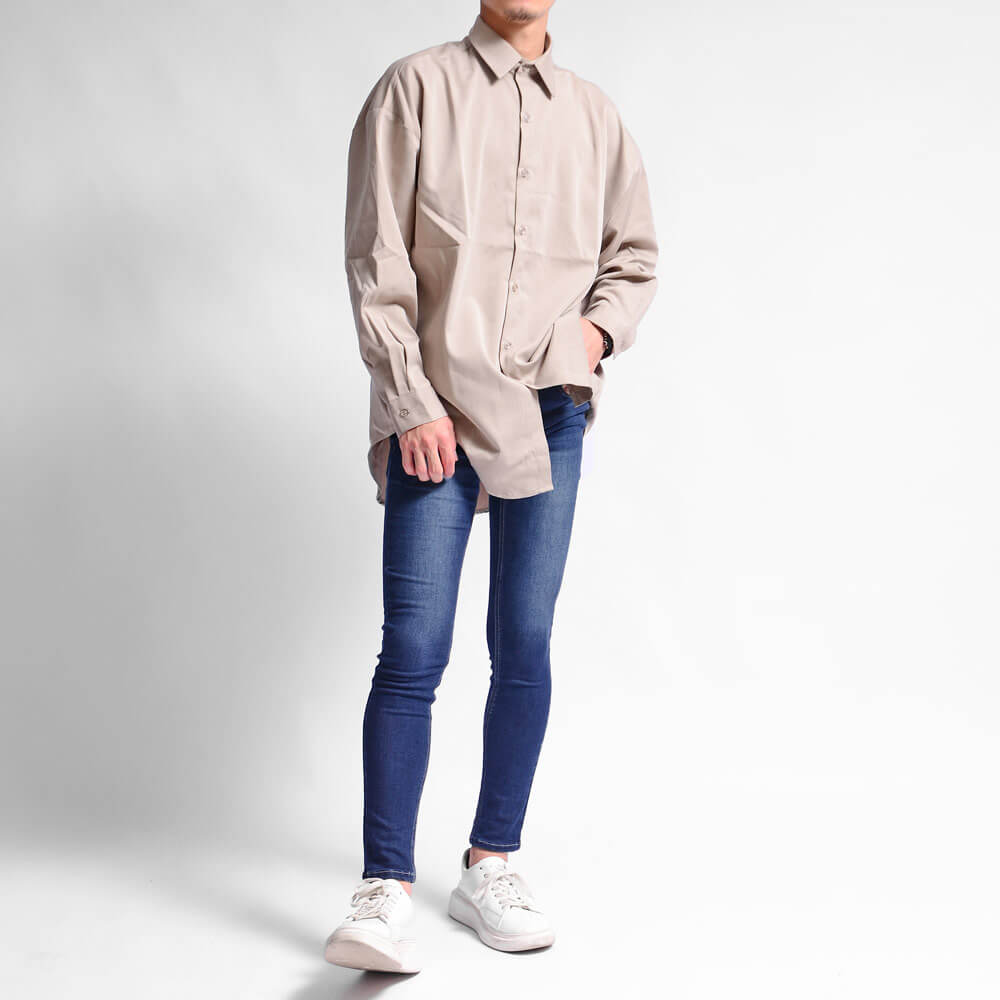 オーバーサイズシャツ(ベージュ)コーデ