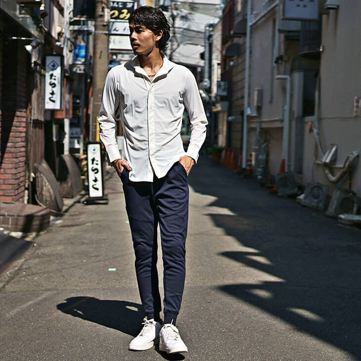 キレイ×カジュアルの両立コーデ