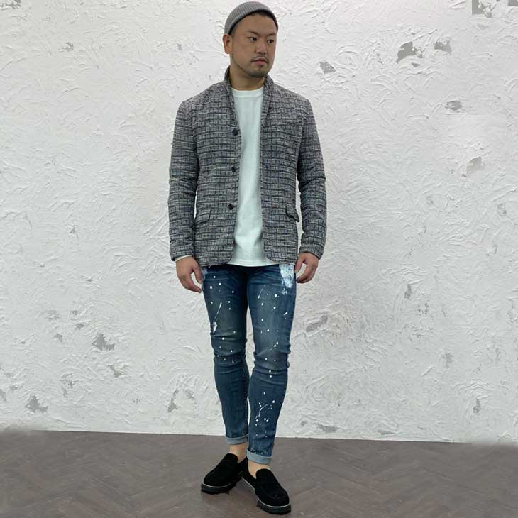 テーラードジャケットに合うボトムス