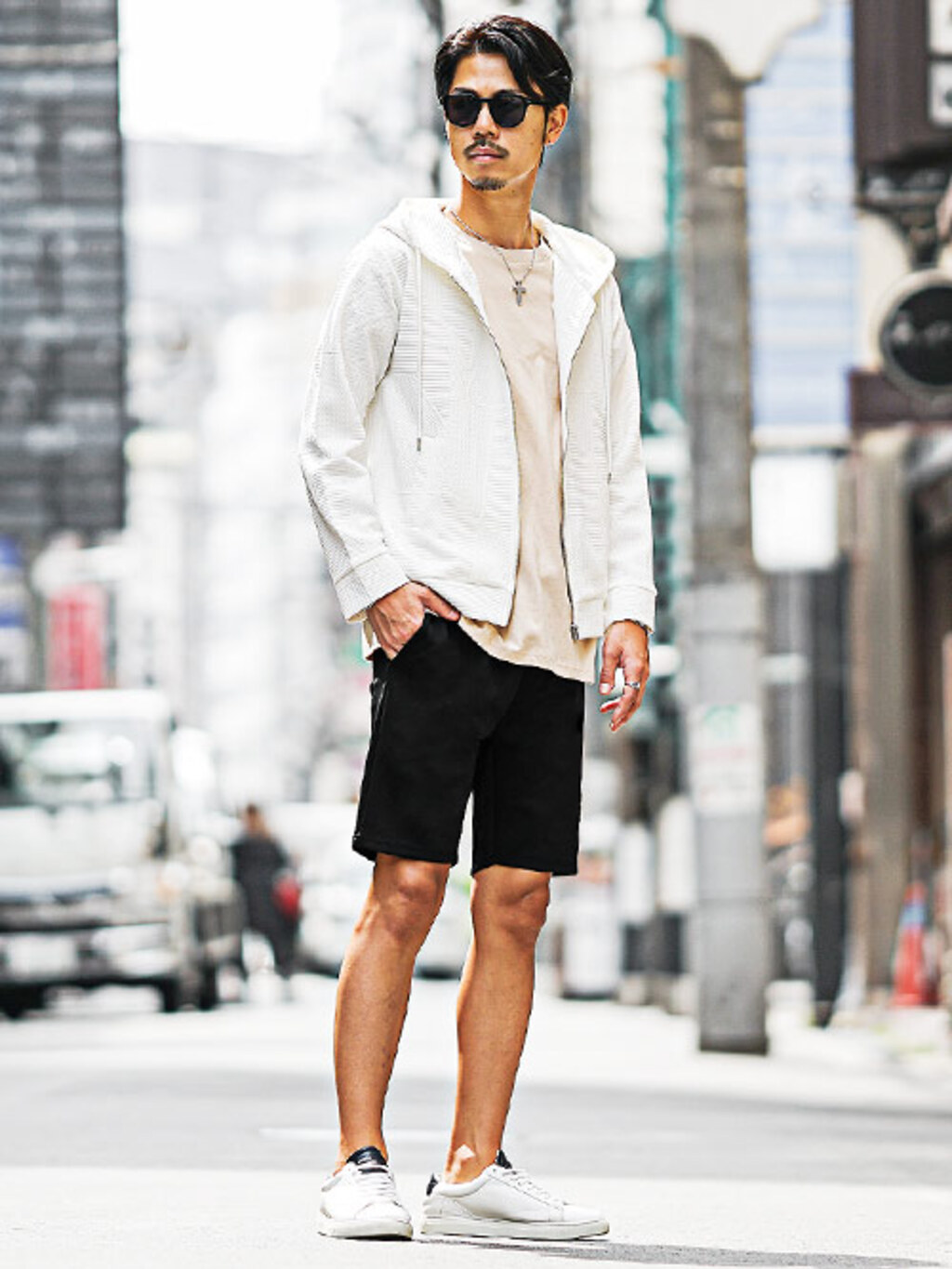 トレンドカラーをつかったコーデ