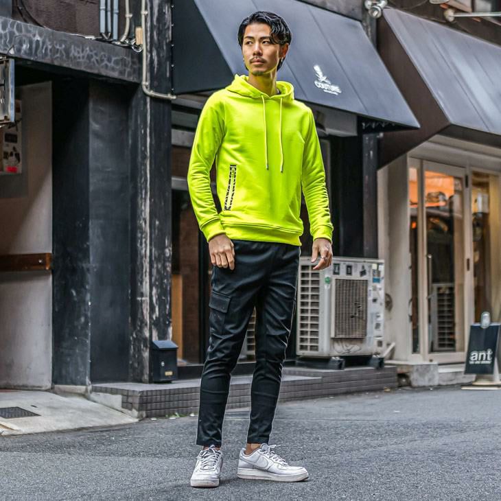 裏毛ネオンパーカー